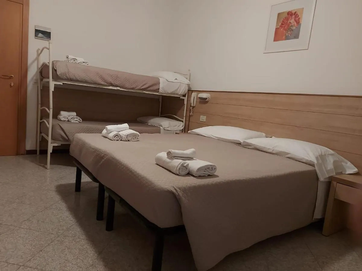 Hotel Brezza Rimini Italia
